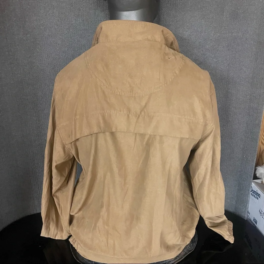 Weatherproof pull over - Picture 2 of 5